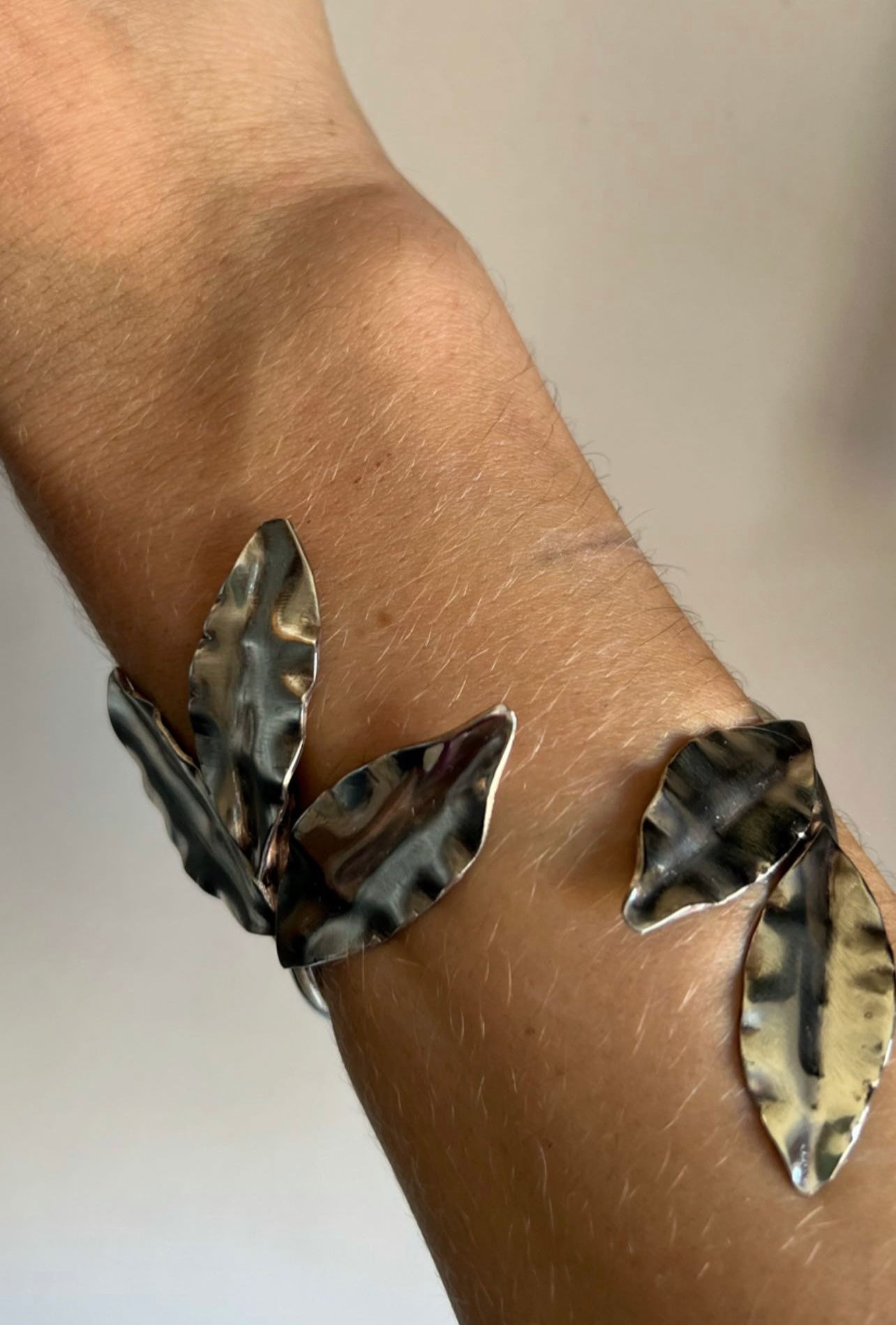 Brazalete Nervaduras