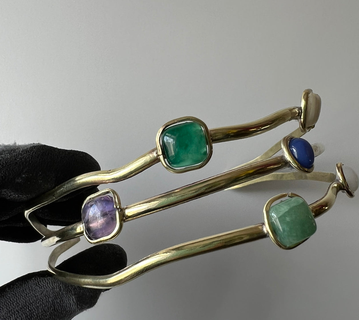 Gargantilla triple con piedras