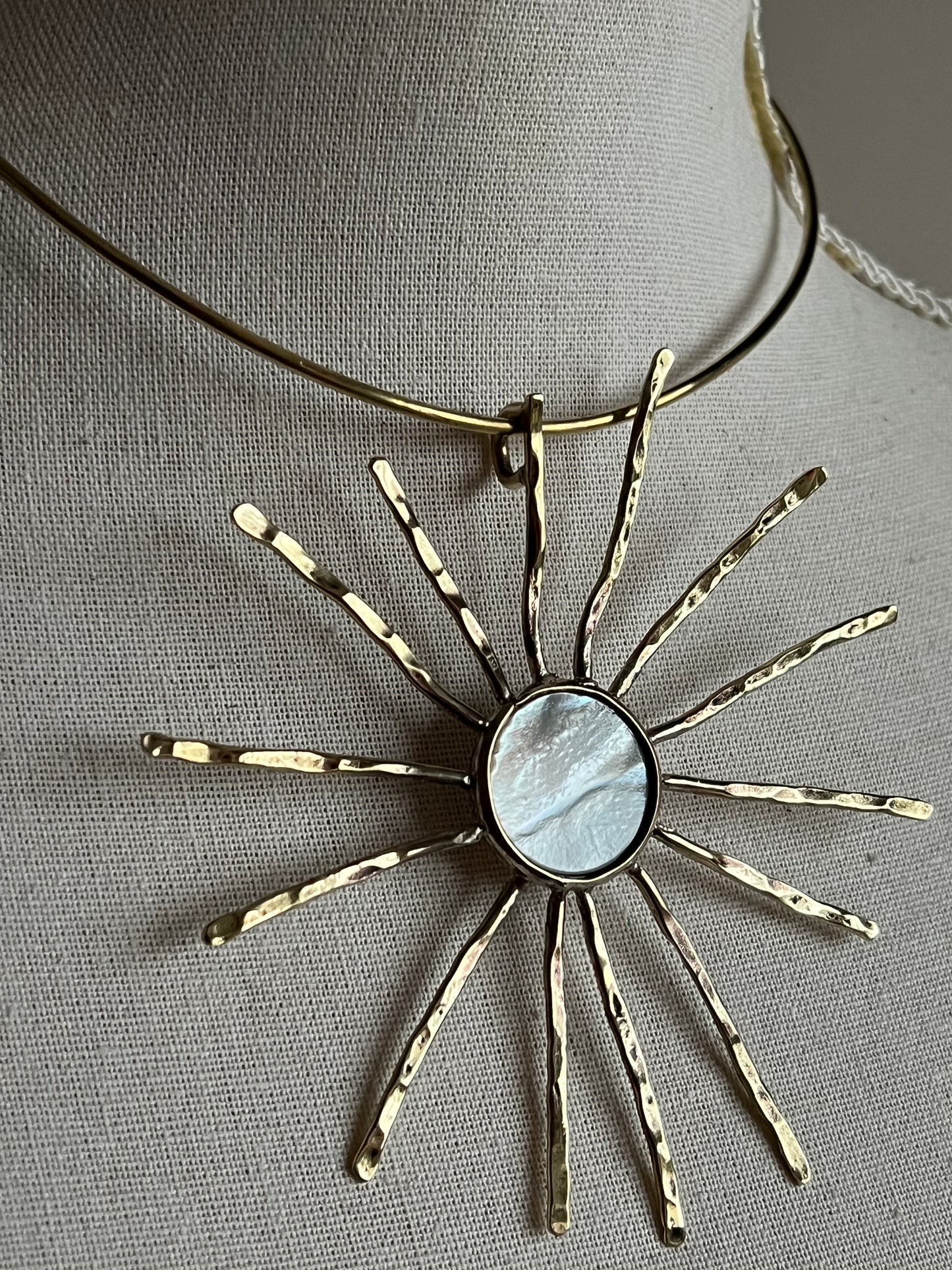 Sol con nácar redondo