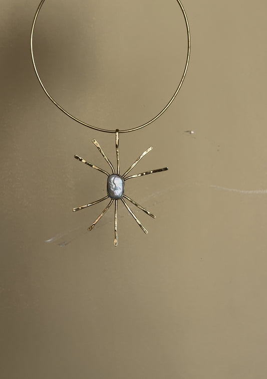 Sol con perla barroca