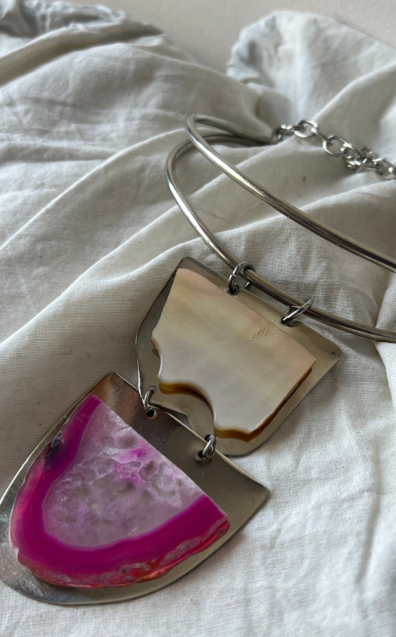 Gargantilla doble con ágata y nácar